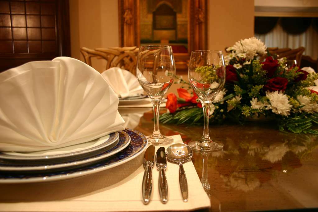Amjad Royal Suites Hotel Jidda Restaurang bild